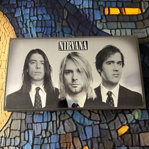 Nirvana with the lights - out, 4